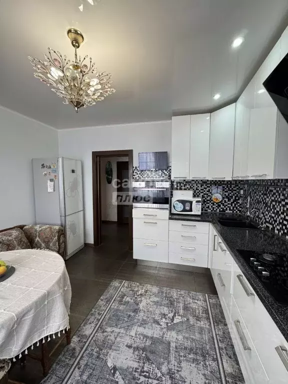1-к кв. Астраханская область, Астрахань ул. Космонавтов, 18к1 (57.0 м) - Фото 1