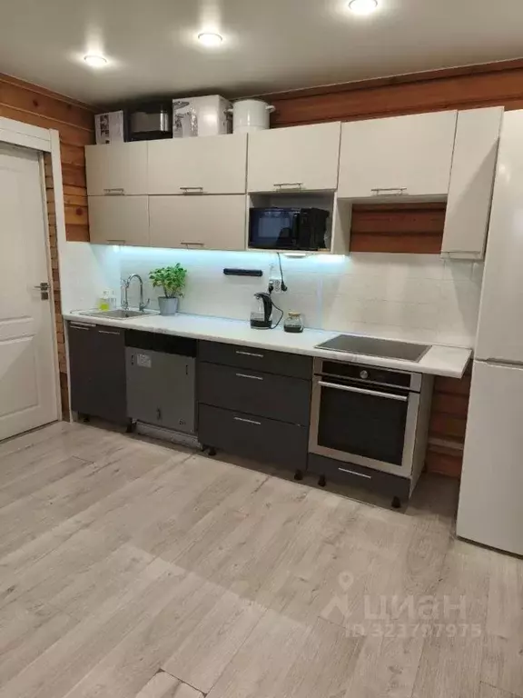 Дом в Новосибирская область, Новосибирский район, с. Раздольное ул. ... - Фото 1