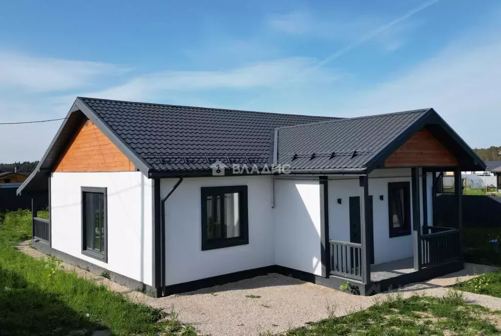 Дом в Калужская область, Жуковский муниципальный округ, Чубарово ... - Фото 1