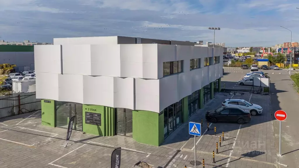 Помещение свободного назначения в Тюменская область, Тюмень ул. ... - Фото 1