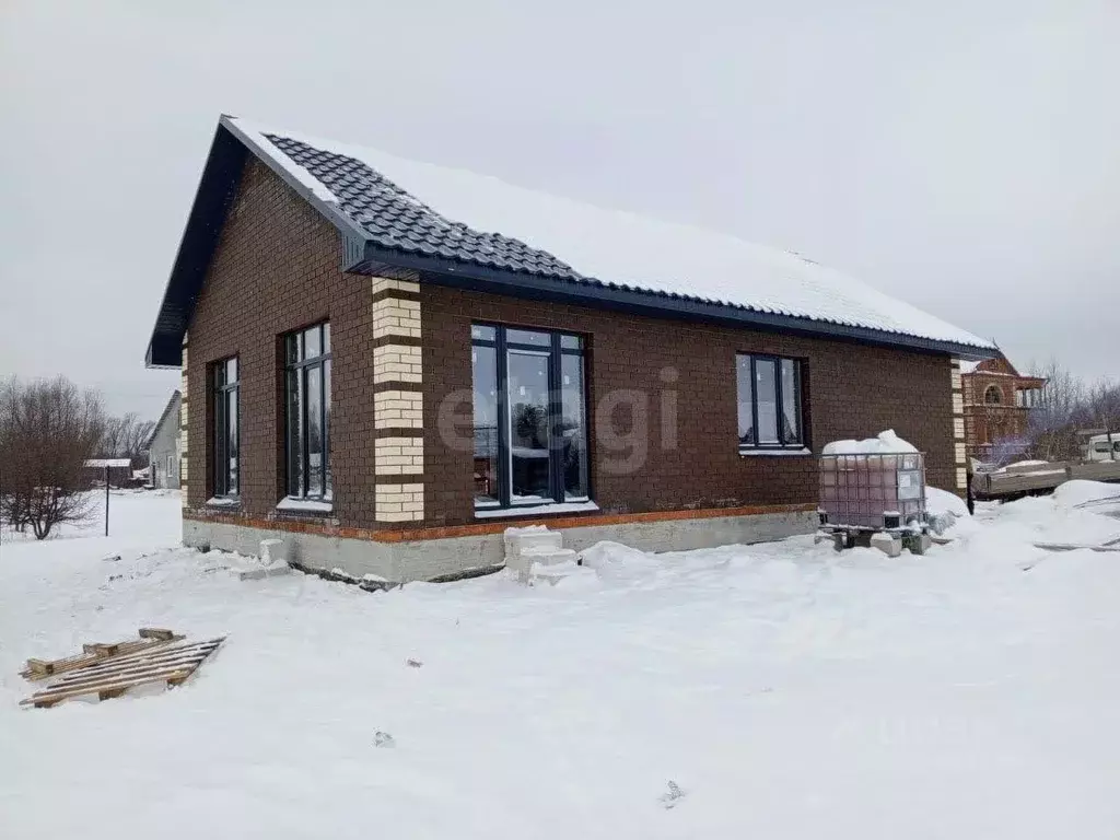 Дом в Мордовия, Лямбирский район, Берсеневское с/пос, пос. Чекаевский ... - Фото 1