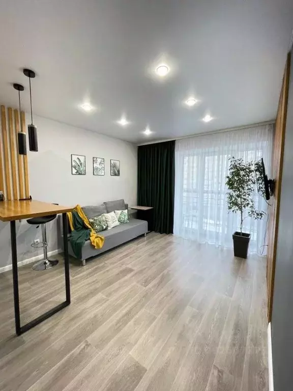 1-к кв. Татарстан, Зеленодольск просп. Строителей, 1 (45.0 м) - Фото 0