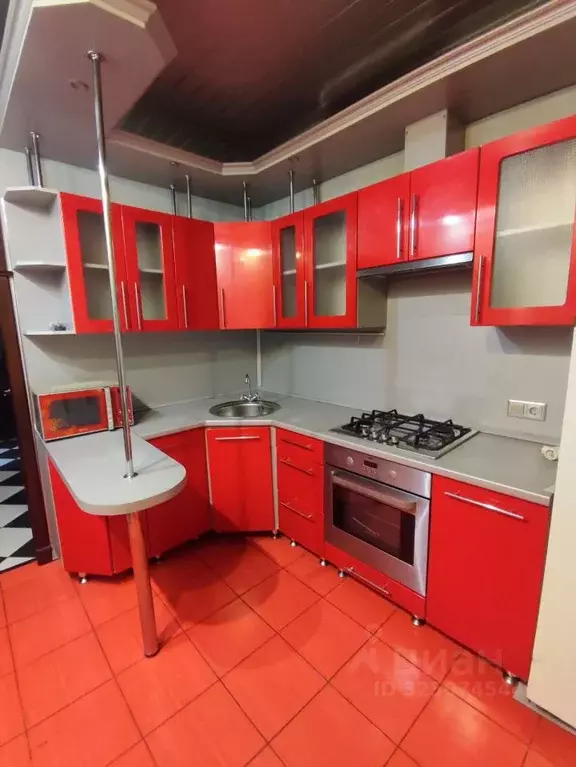 3-к кв. Ленинградская область, Волхов ул. Коммунаров, 20 (71.2 м) - Фото 1