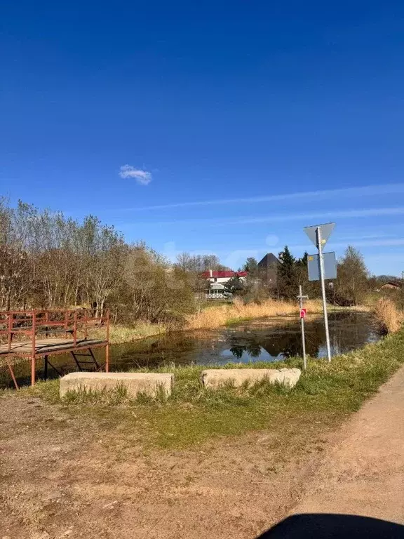 Участок в Ленинградская область, Ломоносовский район, Виллозское ... - Фото 0