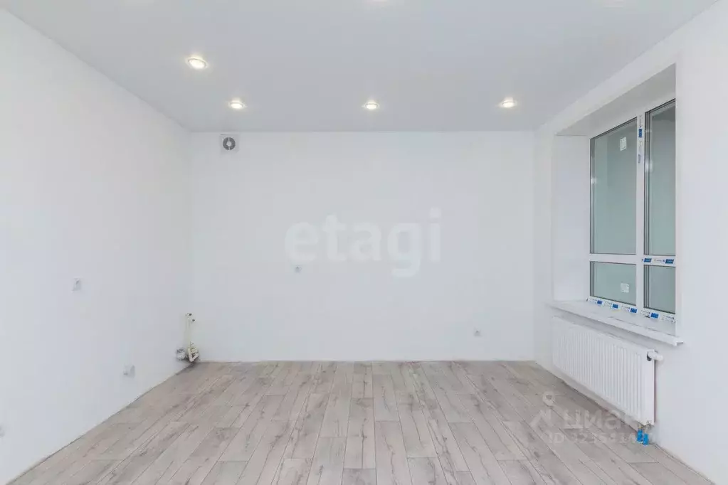 Студия Тюменская область, Тюмень ул. Василия Севергина, 2к2 (32.7 м) - Фото 1