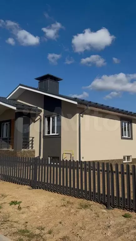 Дом 220 м на участке 9 сот. - Фото 1