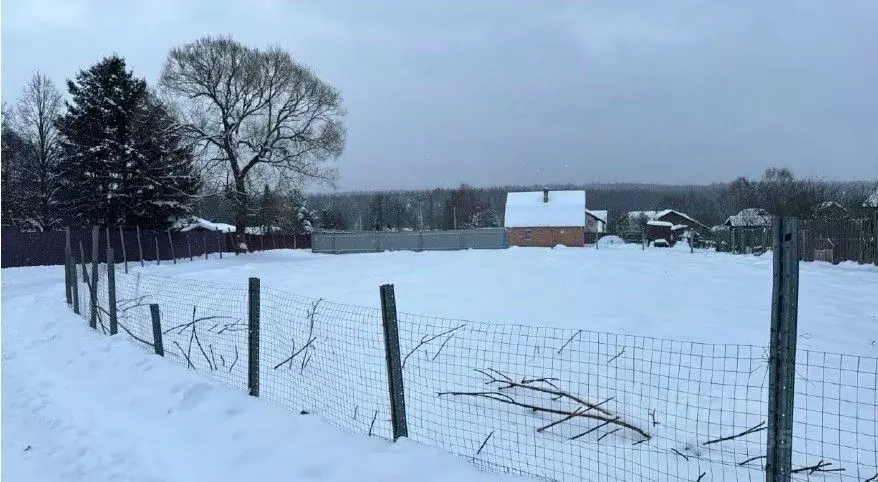 Участок в Московская область, Дмитровский муниципальный округ, д. ... - Фото 0