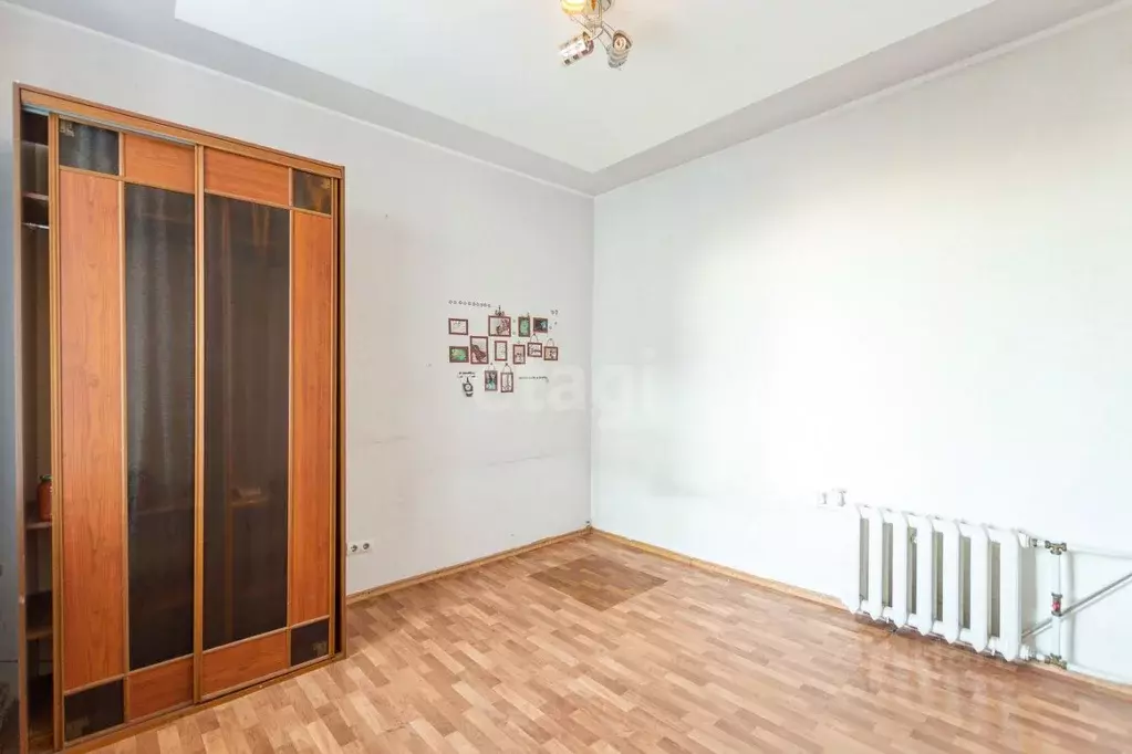 Квартира хабаровск горького. Жуковского 119,3 этаж.