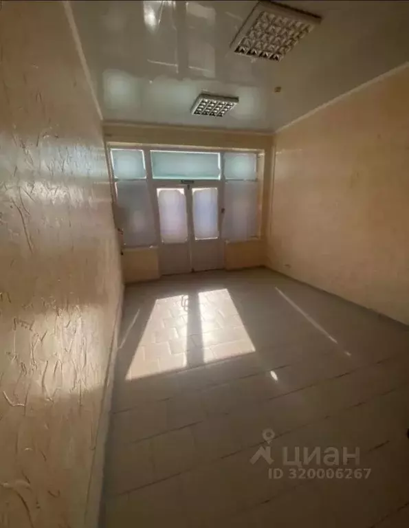 Помещение свободного назначения в Севастополь ш. Фиолентовское, 6 (24 ... - Фото 2