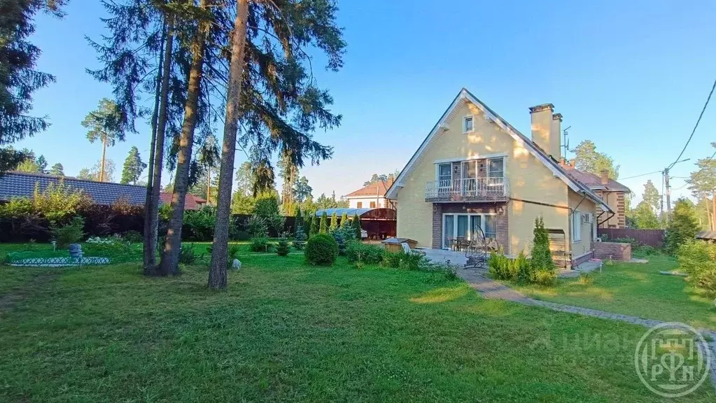 Дом в Ленинградская область, Всеволожск Луговая ул. (250 м) - Фото 1