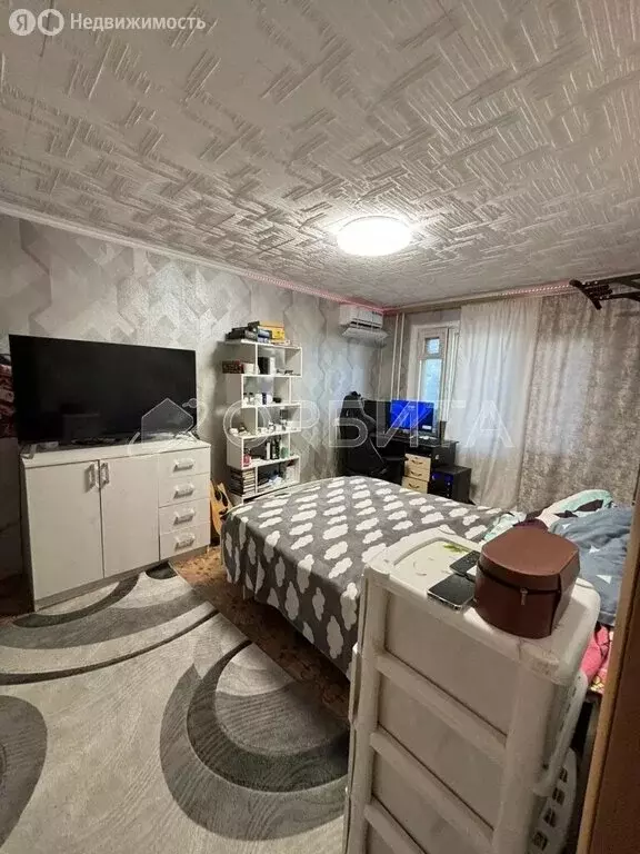 1-комнатная квартира: Тюмень, улица 50 лет Октября, 54 (33.8 м) - Фото 2