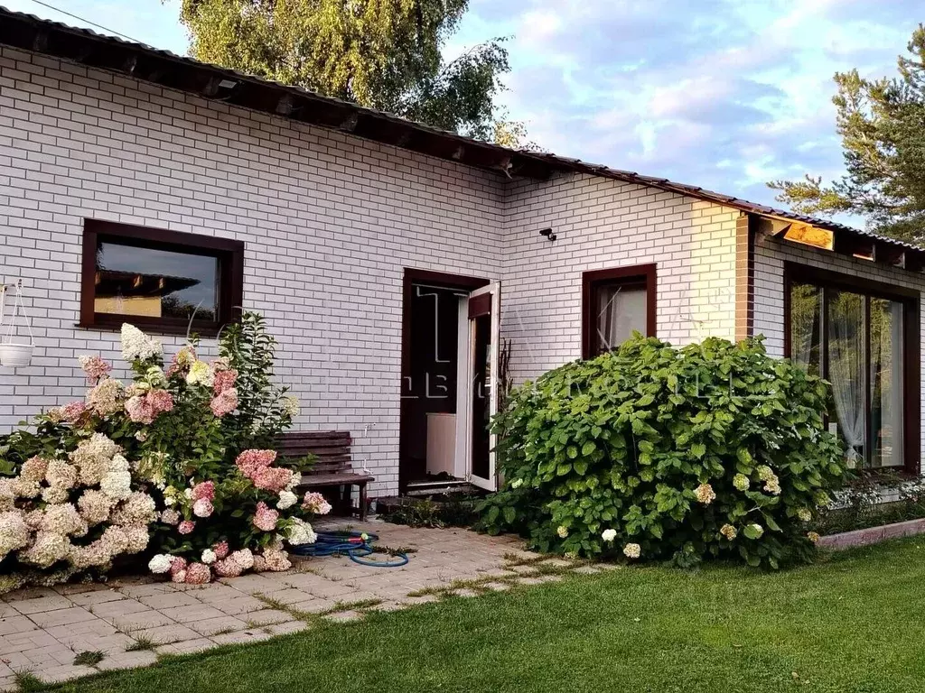Дом в Ленинградская область, Лодейное поле ул. Первомайская, 21А (96 ... - Фото 2
