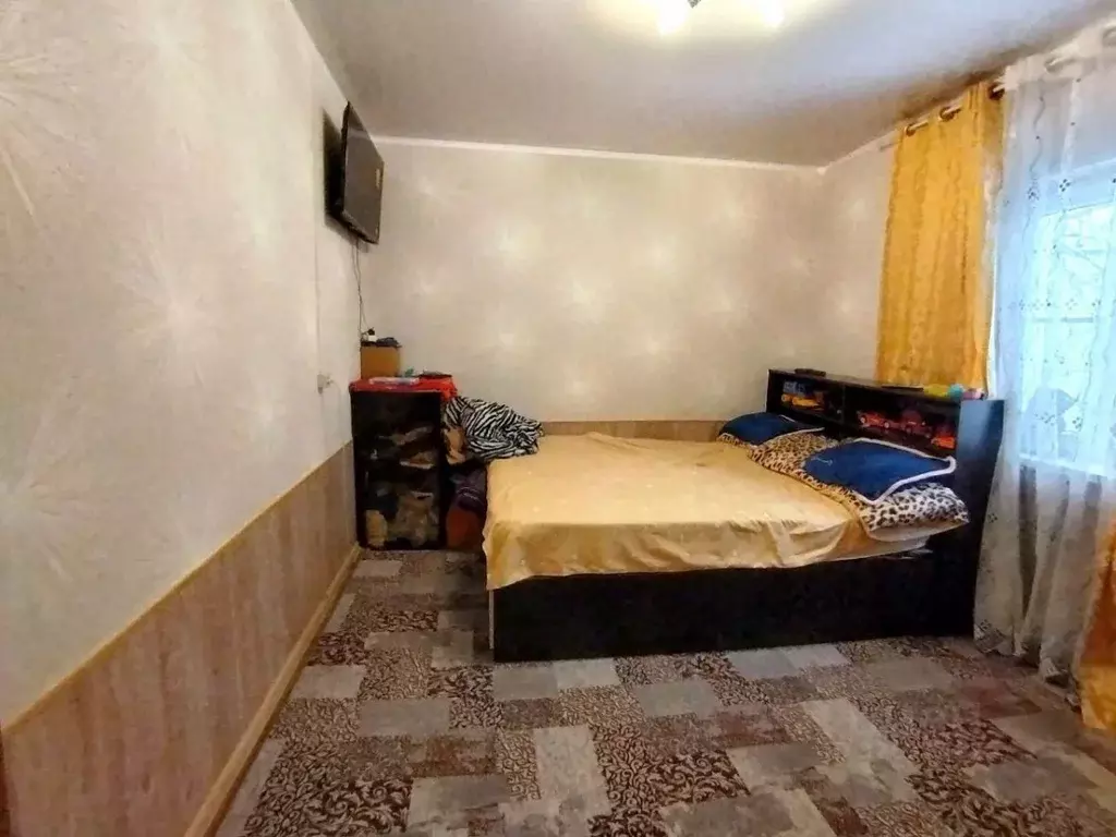 Дом в Волгоградская область, Волгоград ул. Иссы Плиева (50 м) - Фото 1