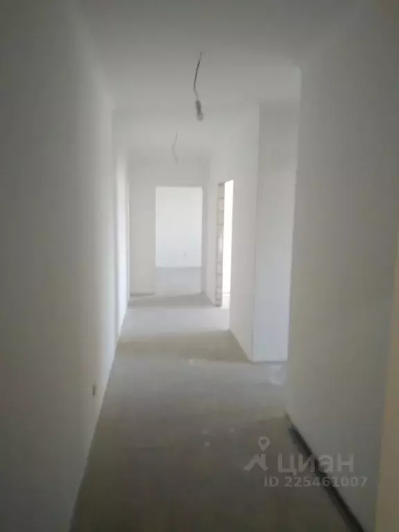 1-к кв. Курская область, Курск Рябиновая ул., 3В (49.0 м) - Фото 0