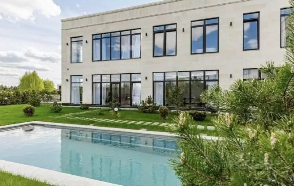 Коттедж в Московская область, Красногорск городской округ, д. ... - Фото 1