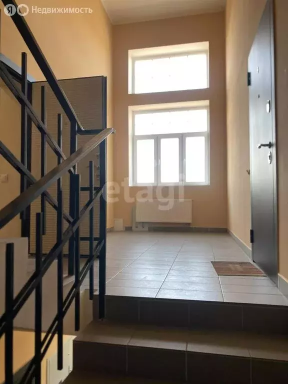3-комнатная квартира: Калининград, Дачная улица, 8 (55 м) - Фото 0