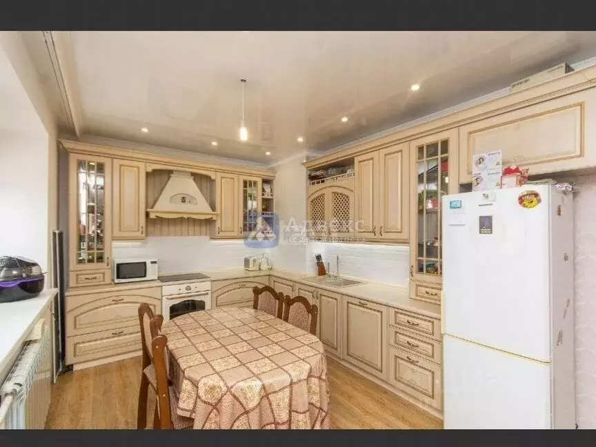 3-к кв. Тюменская область, Тюмень ул. Московский Тракт, 88 (109.0 м) - Фото 1