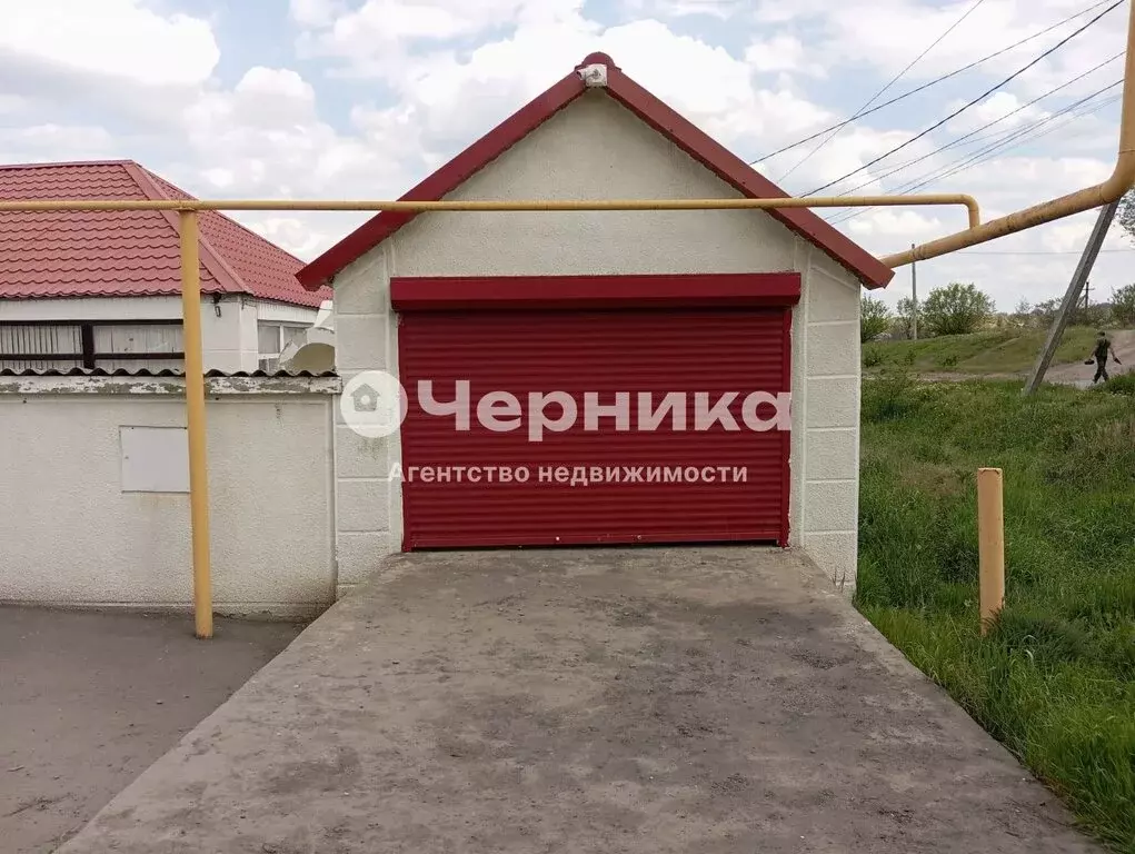 Дом в Новошахтинск, переулок Белышева (73.4 м) - Фото 1