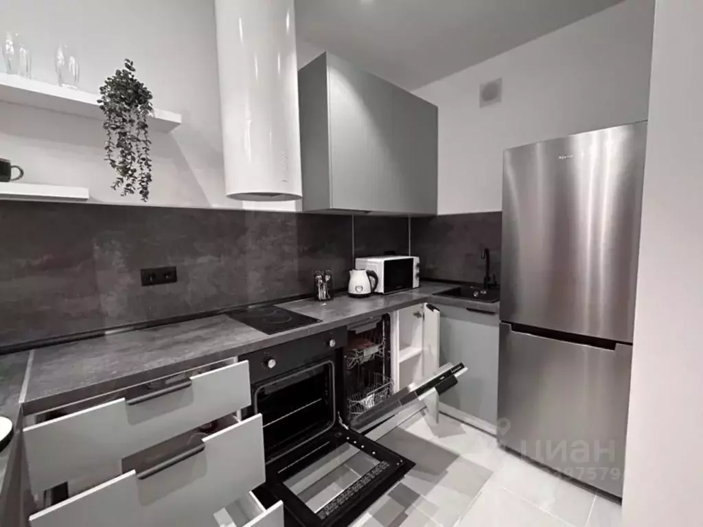 2-к кв. Московская область, Люберцы ул. Летчика Ларюшина, 4/1 (38.0 м) - Фото 1