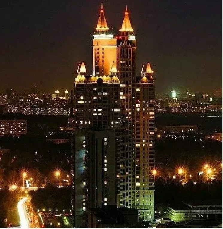 Продается 4-комнатная квартира - Фото 2