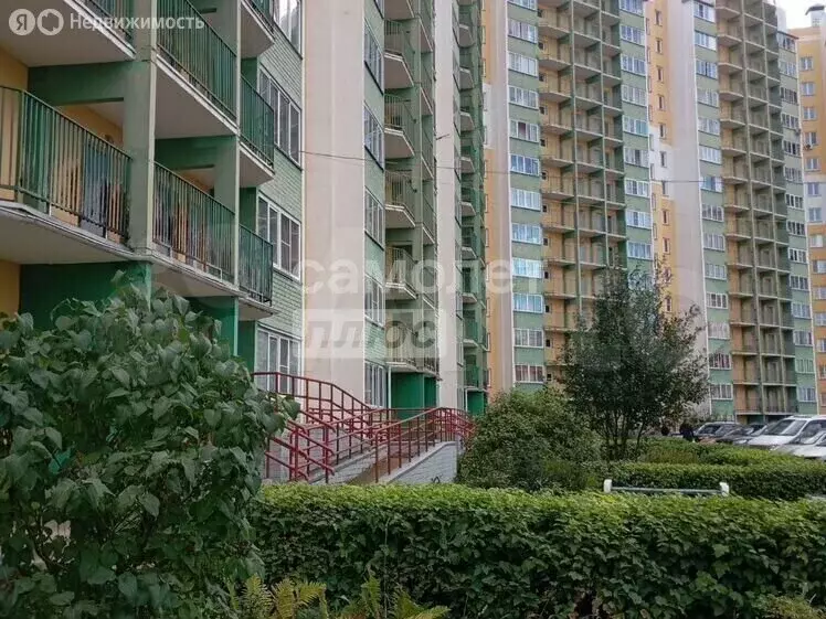 3-комнатная квартира: Киров, улица Ивана Попова, 62 (70.7 м) - Фото 1