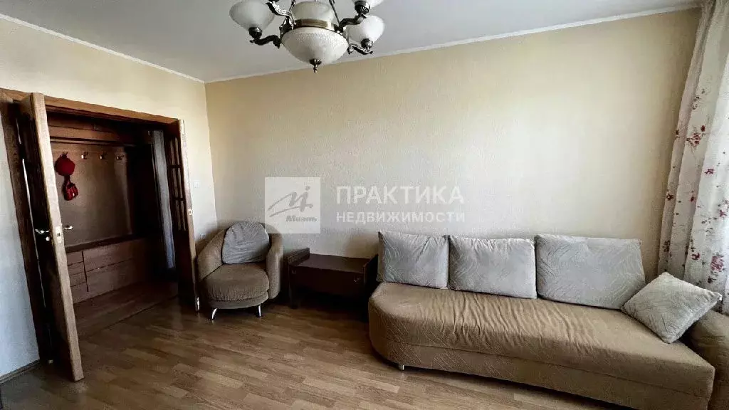 Продается 3-комнатная квартира - Фото 1