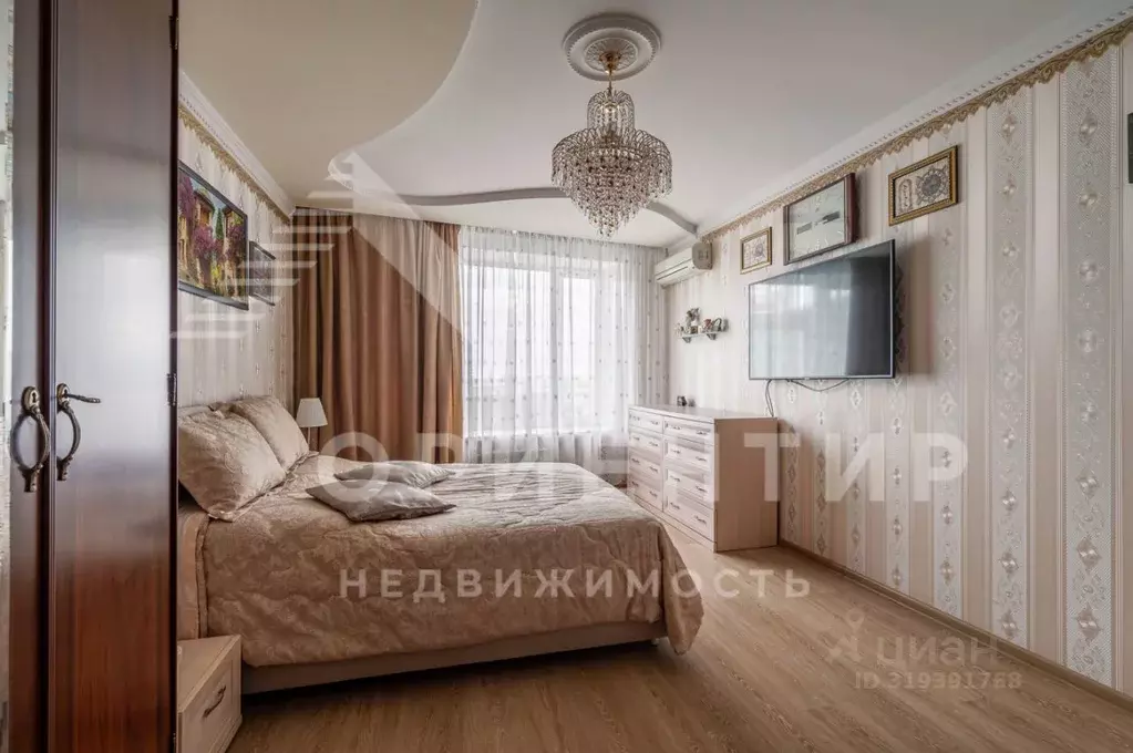 3-к кв. Свердловская область, Екатеринбург ул. Малышева, 3 (126.5 м) - Фото 0