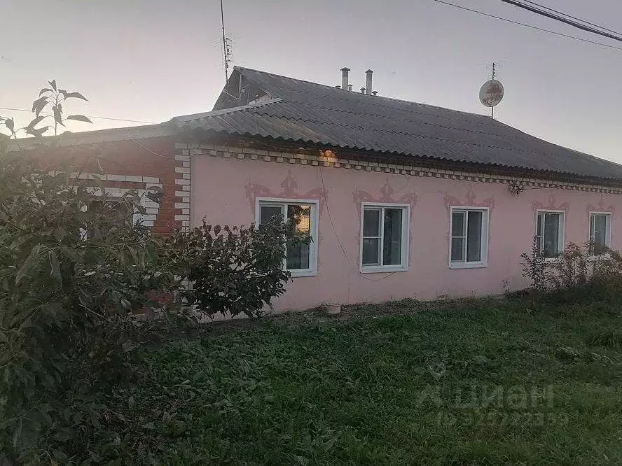 3-к кв. Нижегородская область, с. Починки ул. Зеленая, 11 (85.7 м) - Фото 1