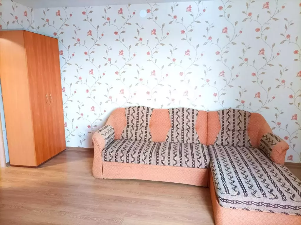 1-к кв. Свердловская область, Екатеринбург ул. Победы, 51 (36.0 м) - Фото 0