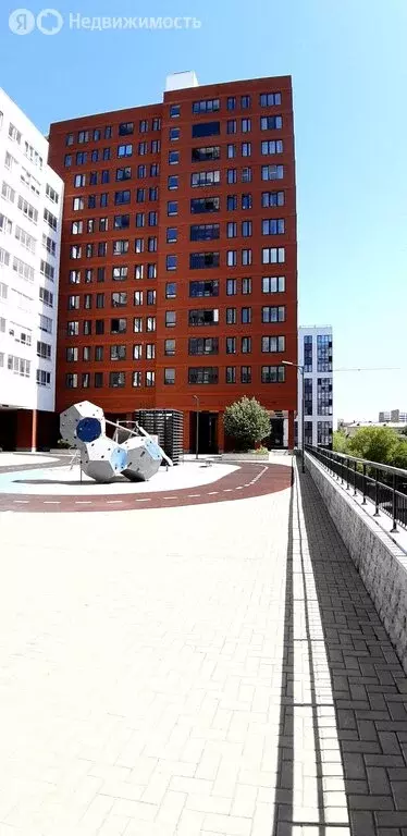2-комнатная квартира: Екатеринбург, улица Азина, 22/2 (70.8 м) - Фото 2