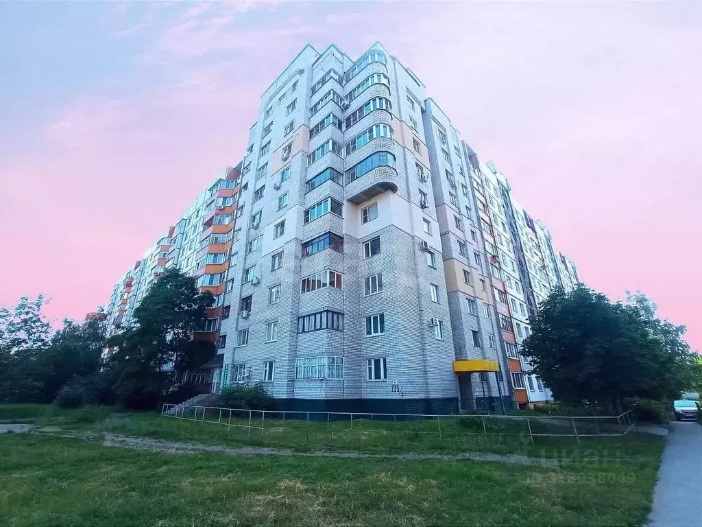 2-к кв. Тамбовская область, Тамбов Астраханская ул., 195к3 (64.6 м) - Фото 0