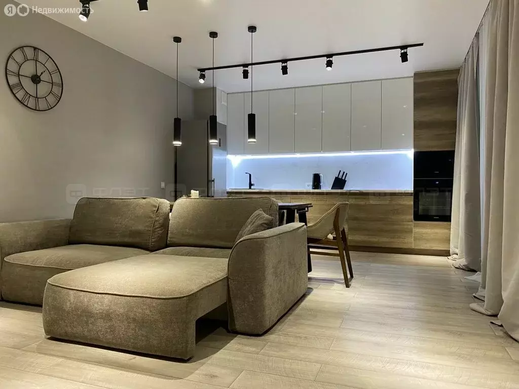 2-комнатная квартира: Казань, проспект Альберта Камалеева, 30 (61 м) - Фото 1