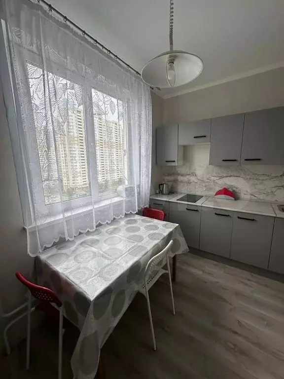 1-к. квартира, 40 м, 10/17 эт. - Фото 0