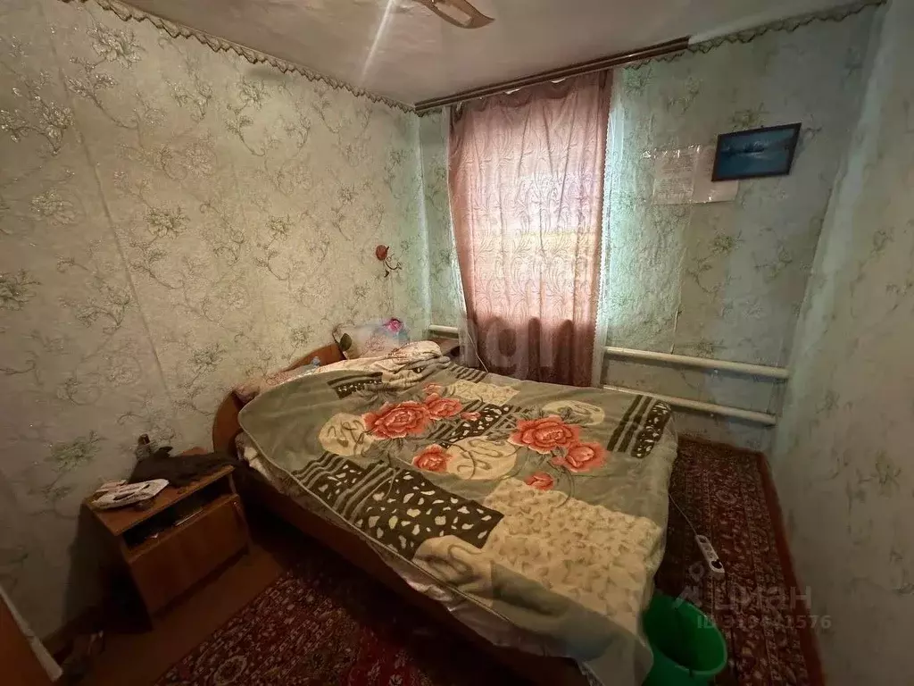 Дом в Калмыкия, Целинный район, пос. Бага-Чонос ул. Кекеева, 44 (52 м) - Фото 1