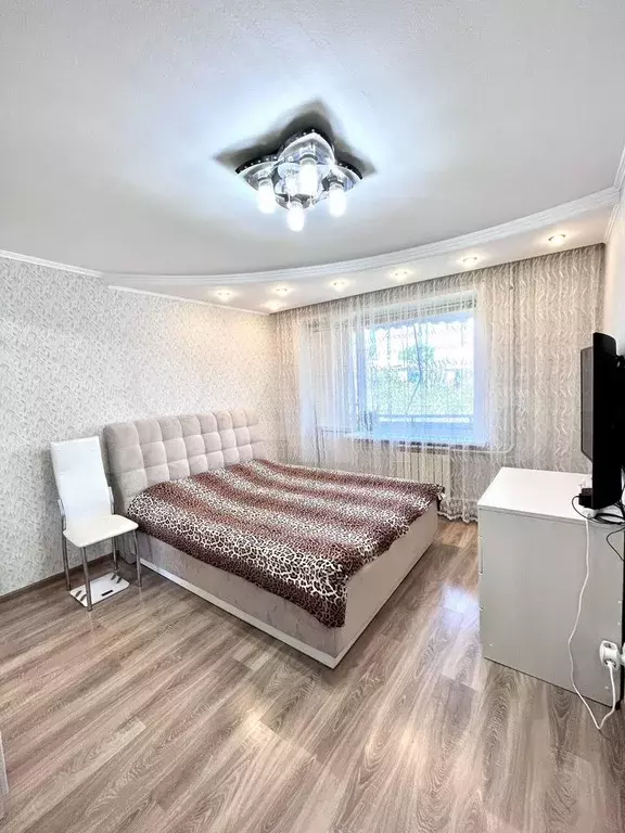 2-к. квартира, 54 м, 5/5 эт. - Фото 1