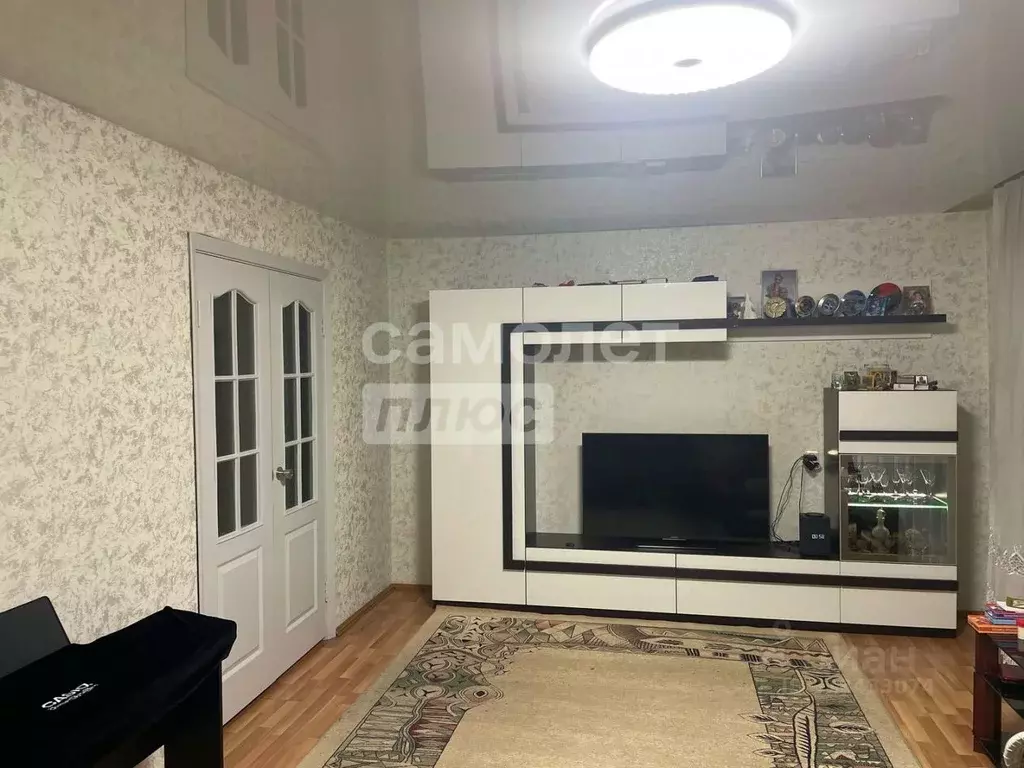 4-к кв. Свердловская область, Екатеринбург ул. Черепанова, 4 (77.7 м) - Фото 0