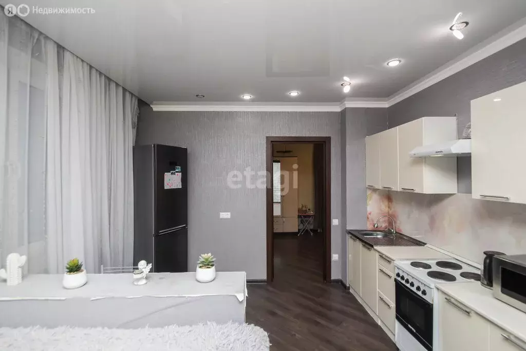 1-комнатная квартира: Тюмень, Велижанская улица, 68 (48.5 м) - Фото 2