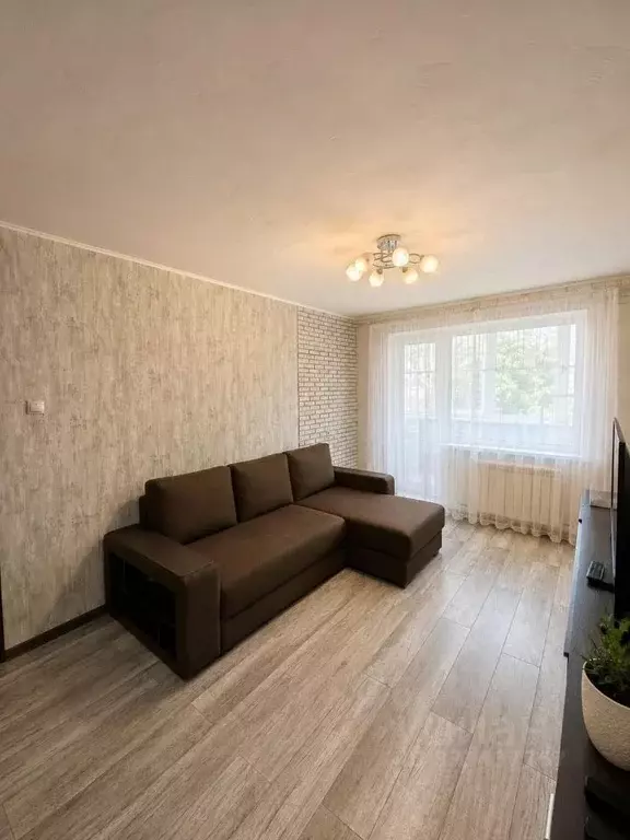 2-к кв. Московская область, Серпухов Подольская ул., 111 (45.0 м) - Фото 1