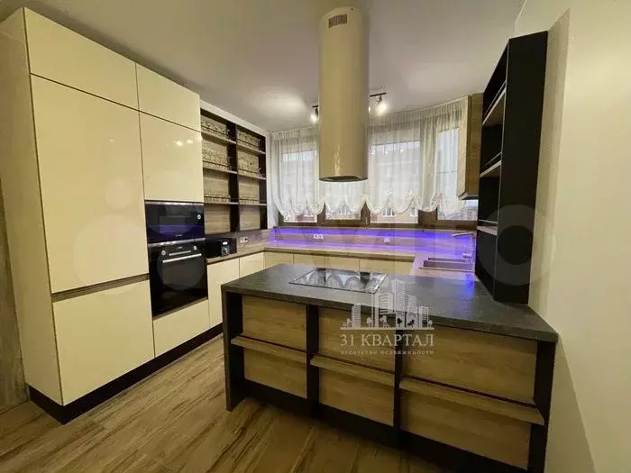 3-к. квартира, 90 м, 15/17 эт. - Фото 0