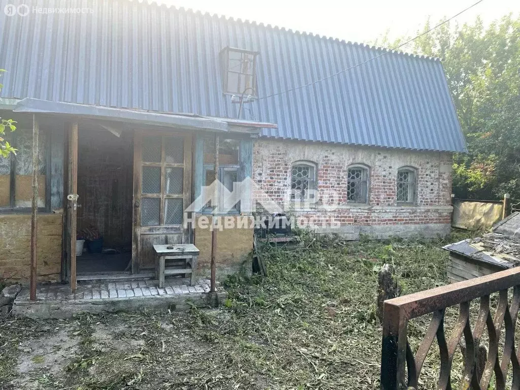 Дом в Тульская область, городской округ Новомосковск, посёлок Красный ... - Фото 0