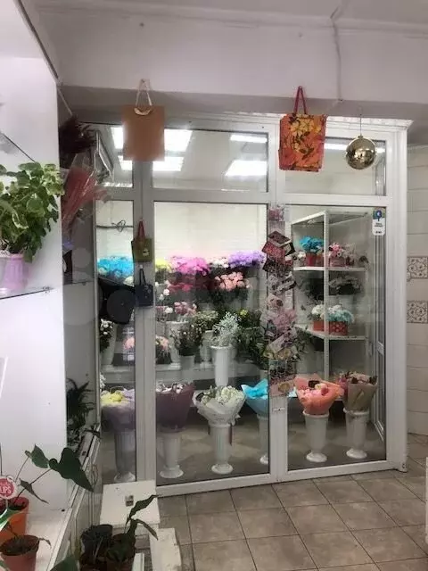 Ул. Ключевская 30, ост.Интрерьр, 35.2 м, первая л - Фото 0