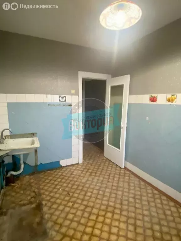 3-комнатная квартира: Мценск, улица Кузьмина, 10 (61.9 м) - Фото 2