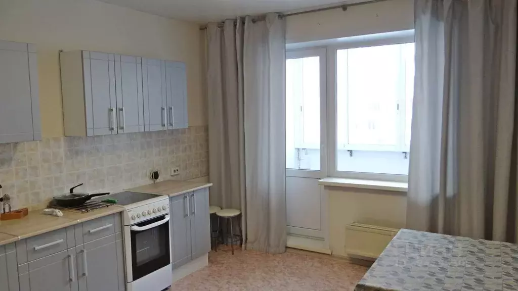 3-к кв. Новосибирская область, Новосибирск Родники мкр, ул. Михаила ... - Фото 1