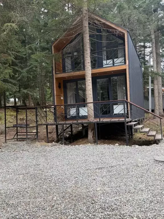 Дом в Карачаево-Черкесия, Зеленчукский район, с. Архыз  (75 м) - Фото 1