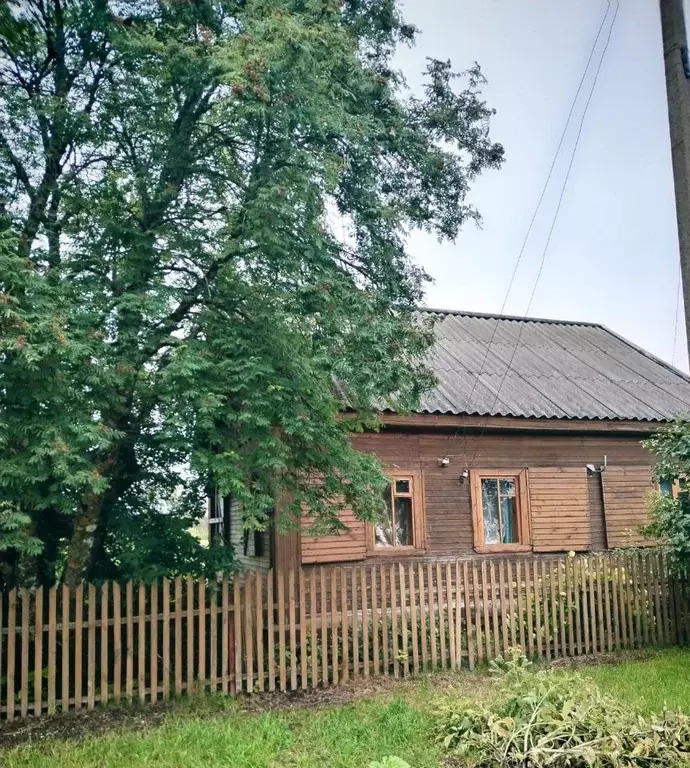 Дом в Новгородская область, Хвойнинский муниципальный округ, д. ... - Фото 0
