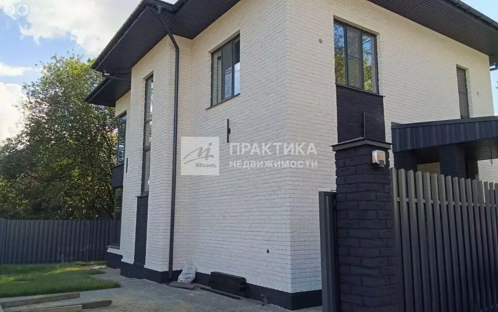 Дом в деревня Изварино, 1-я Новоизваринская улица, 15 (165.1 м) - Фото 1