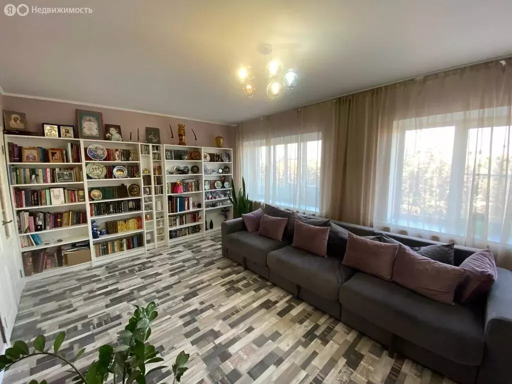 3-комнатная квартира: Астрахань, Эспланадная улица, 38 (75.8 м) - Фото 2