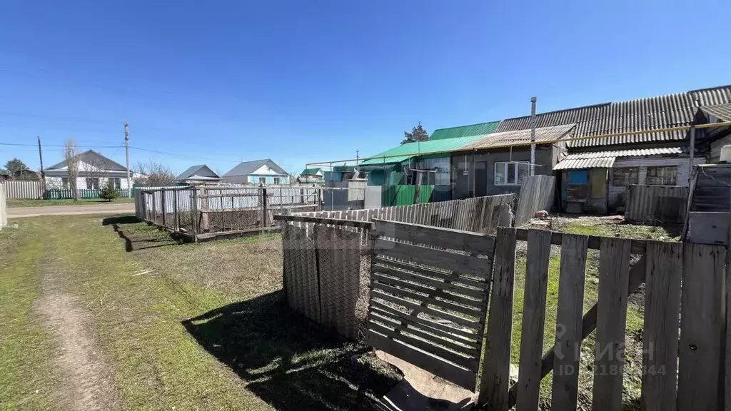 2-к кв. Оренбургская область, пос. Саракташ ул. Октябрьская, 21 (43.5 ... - Фото 2