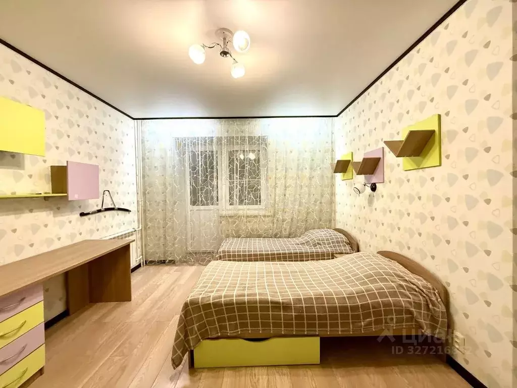 3-к кв. Коми, Сыктывкар Коммунистическая ул., 75/2 (70.1 м) - Фото 1