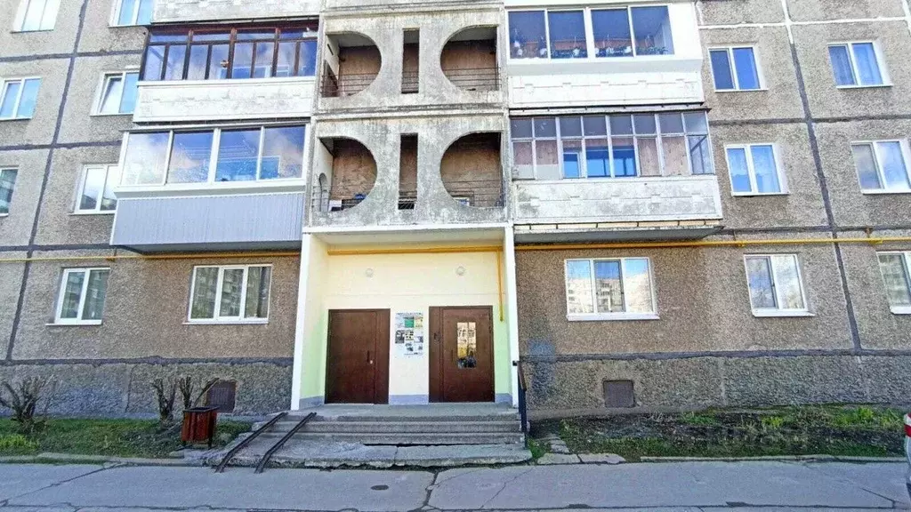3-к кв. Свердловская область, Нижний Тагил Алтайская ул., 47 (57.3 м) - Фото 1